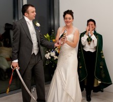 A perfect wey to celebrate a wedding ... opening champagne with a sabre